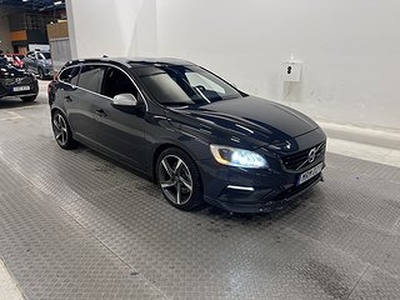 Volvo V60 D3 136hk R-Design VOC T-lucka Kamera Värmare Drag