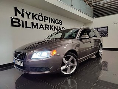 Volvo V70 2.5T 200hk Geartronic Summum Skinn / Motorvärmare