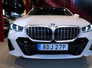 BMW 530e M Sport Panorama El-Stolar H&K ljud Drive Assist+