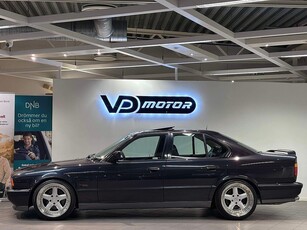 BMW M5 E34 Taklucka Macaoblau Sv-såld 315hk