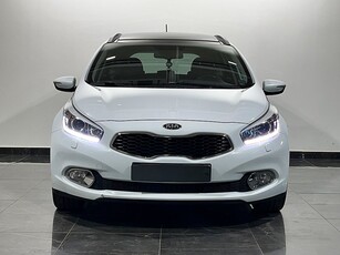 Kia CEED SW 1.6GDI 135HK EX COMFORT PDC BAK PANORAMA NAVIGATIO