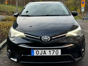 Toyota Avensis 1.8 147HK/BiXenon/Kyeless/Drag Nybesiktigad