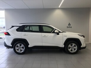 Toyota RAV4 Hybrid AWD-i Dragkrok Backkamera