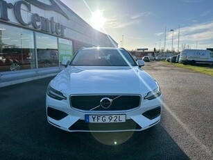 Volvo V60 B4 Geartronic* Momentum * Navi * Kamera * Dragkrok