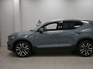 Volvo XC40 B4 FWD Bensin Momentum Advanced Edt