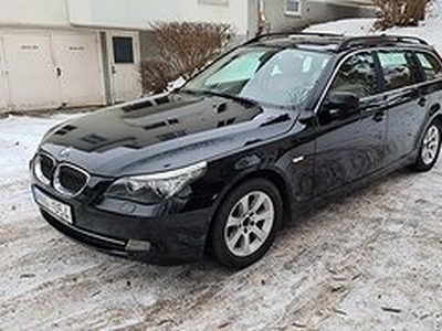 BMW 523 i Touring Skinn Dragkrok Nybesiktad Två brukare