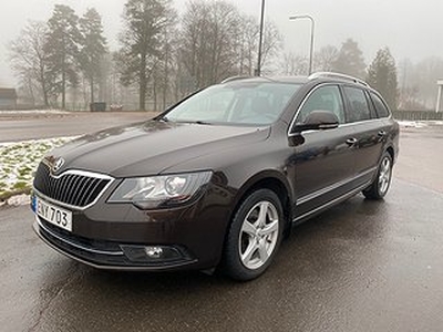 Skoda Superb 2.0 TDI 4x4/Drag/13600 mil