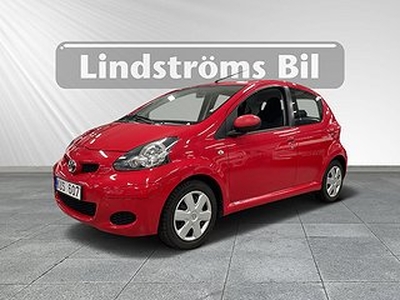 Toyota Aygo plus 5-D V-hjul Lågmil 2 brukare