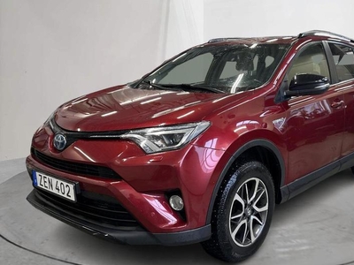 Toyota RAV42.5 HSD AWD 2018, SUV