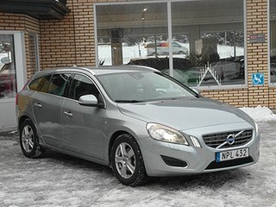 Volvo V60 D2 Momentum Ocean Race (115hk) Drag-Värme-K.rem bytt !