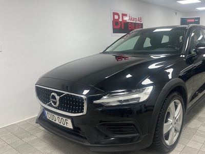 Volvo V60Cross Country D4 AWD Geartronic Momentum Euro 6 2019, Kombi