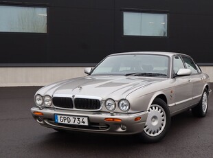 Jaguar XJ 4.0 V8 Executive / Skinnklädsel / SVENSKSÅLD