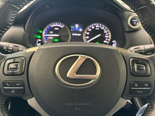 Lexus NX 300h AWD