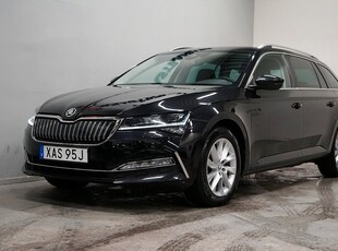 Skoda Superb iV 1.4 218hk Plug-in Business Pvärme Drag Cockpit