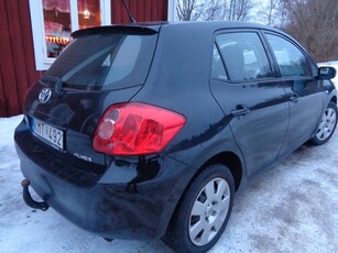 Toyota Auris 5D 1.6 NYBES/FULLSERV/FÅ ÄG/DRAG/FINANS/INBYTE