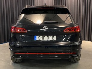 Volkswagen Touareg 3.0 V6 TDI 4Motion Automat R-Line Se Spec