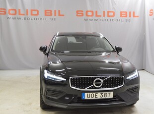 Volvo V60 Cross Country B4 AWD Momentum Navi Carplay V-däck