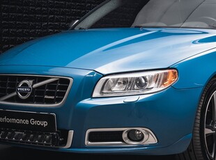 Volvo V70 T4 R-Design / VOC / Dragkrok / Rebel Blue