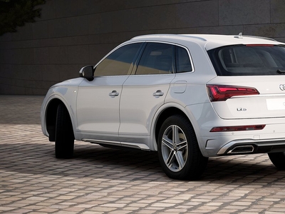 Audi Q5 55 TFSI e S-line quattro Edition *Business Lease*