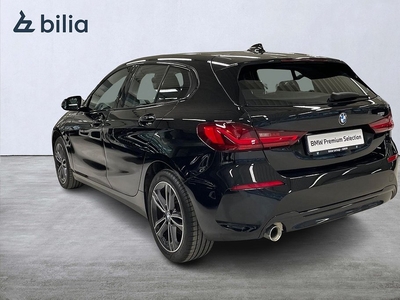 BMW 118 i Aut Sport line | PDC fram & bak | Farthållare | 17