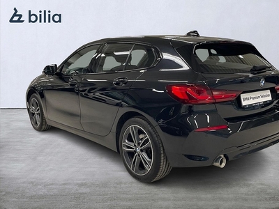 BMW 118 i Sport line | PDC bak | Farthållare med bromsfunktion | 17