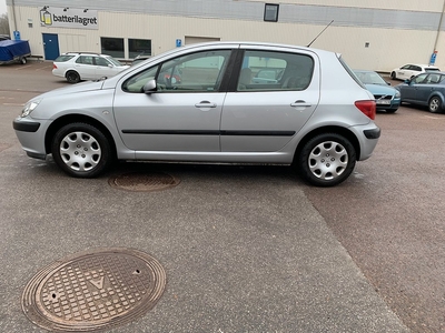 Peugeot 307 1.6 TX Nybesiktad AC Servad Rostfri