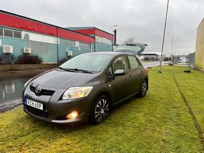 Toyota Auris 5-dörrar 1.6 Dual - 11900 Mil