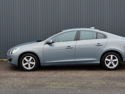 Volvo S60 D3 Momentum Värmare Nyservad 163hk