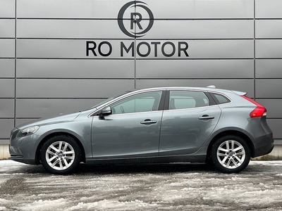 Volvo V40 D2 Momentum Värmare, Digital 1235kr/mån