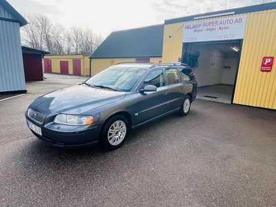 Volvo V70 2.4 Business Euro 4/Ny besiktigat/servad/kamrem