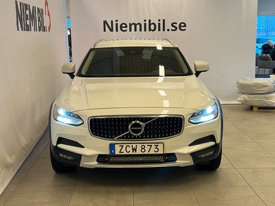 Volvo V90 Cross Country D4 AWD Momentum MOMS/MoK/Drag/Kamera