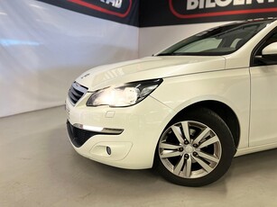 Peugeot 308 1.6 THP Active 1Ägare Låga mil Pano Navi PDC SoV