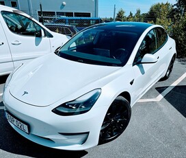 Tesla Model 3 Long Range AWD 440hk Full Refresh AP Pano Moms