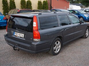 Volvo V70 2.4 Kinetic Drag M-värmare Nybes