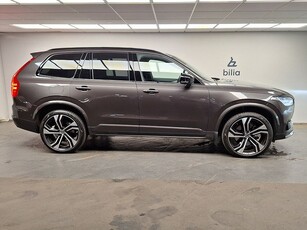 Volvo XC90 Recharge T8 Ultimate Dark Edition.