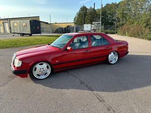 Mercedes-Benz E 250D W124