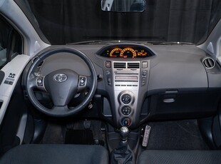 Toyota Yaris 5-dörrar 1.33 Dual VVT-i 1 brukare Fullservad