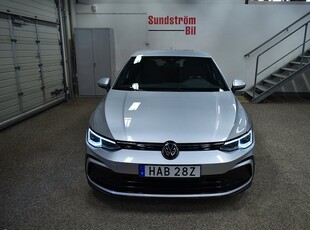 Volkswagen Golf 1.5 eTSI 150Hk R-Line Värmare/Kamera/Vinterhjul DSG