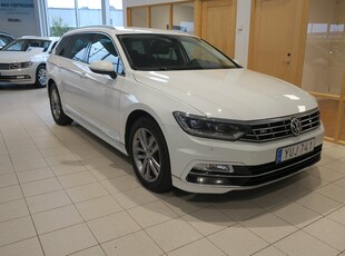 Volkswagen Passat 2.0 TDI R-Line Cockpit Värmare Drag Läder