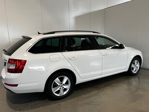 Skoda Octavia Kombi 1.0 TSI 115hl / Carplay/ Drag/ Värmare