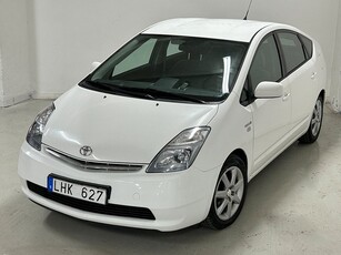 Toyota Prius 1.5 VVT-i + 3CM CVT / 1 Ägare / 360kr årsskatt