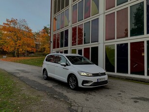 Volkswagen Touran 1.5 TSI R Line 7 Sits Automat Räntefritt Euro 6