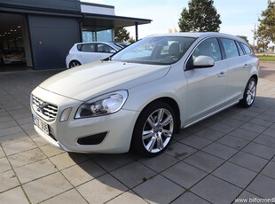 Volvo V60 D3 163hk Summum Svensksåld