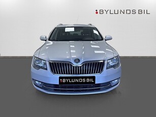 Skoda Superb Kombi 2.0 TDI 4x4 Ambition *Drag, V-Hjul