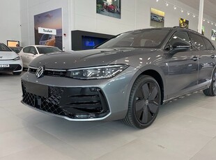 Volkswagen PassatNya 2.0 TDI 4Motion R-Line SE SPEC 2024, Kombi