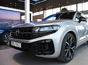 Volkswagen TouaregR E-Hybrid SE SPEC Demo 2024, SUV