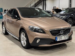 Volvo V40 Cross Country T4 AWD AUT SUM DRAG PANO CAM V-HJUL