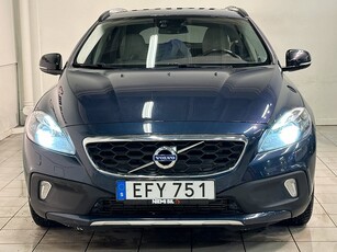 Volvo V40 Cross Country T4 AWD Aut VoC Pvärm Skinn S/V-hjul