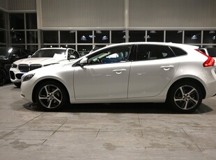 Volvo V40 T2 122hk Navi Kamera