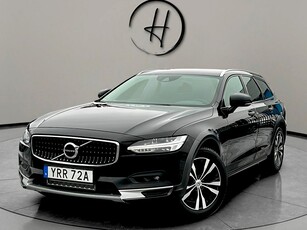 Volvo V90 Cross Country B4 197hk AWD Mildhybrid Kamera H&K